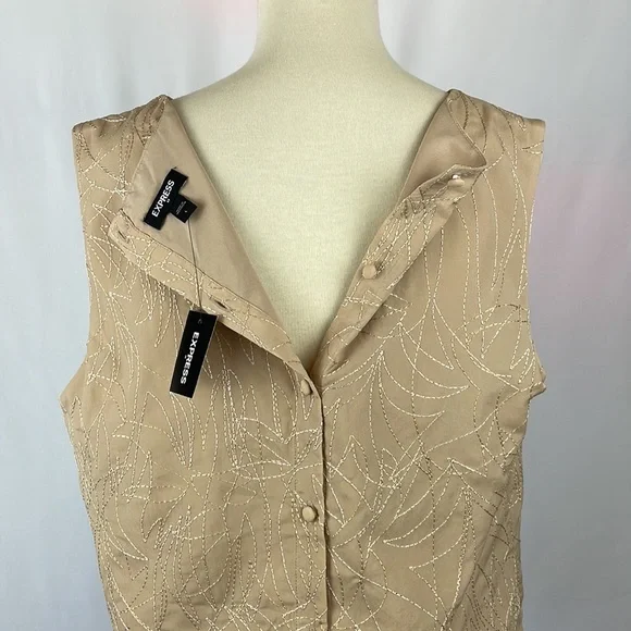 NWT Express Tan Blouse with Metallic Thread and Button Down Back - Size Large - Picture 9 of 14